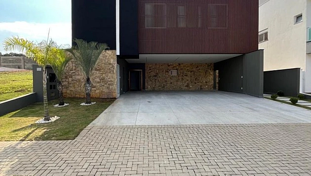 Casa em Condom�nio