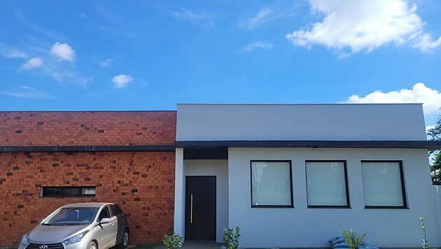 Casa em Condom�nio