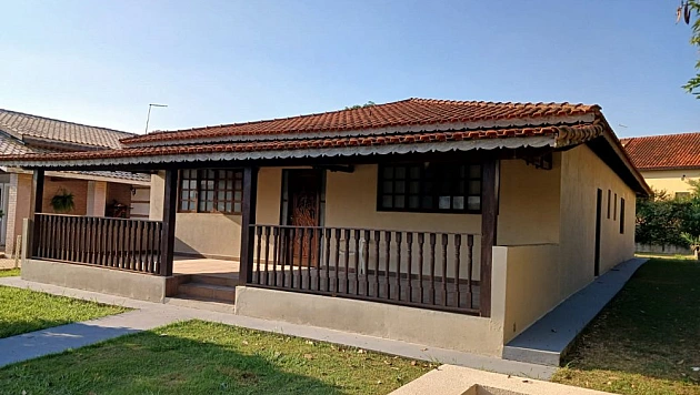 Casa em Condom�nio