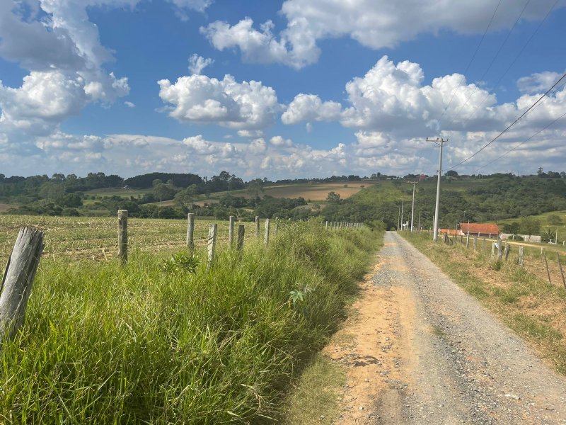 Terreno - Venda - Collgio - Araoiaba da Serra - SP