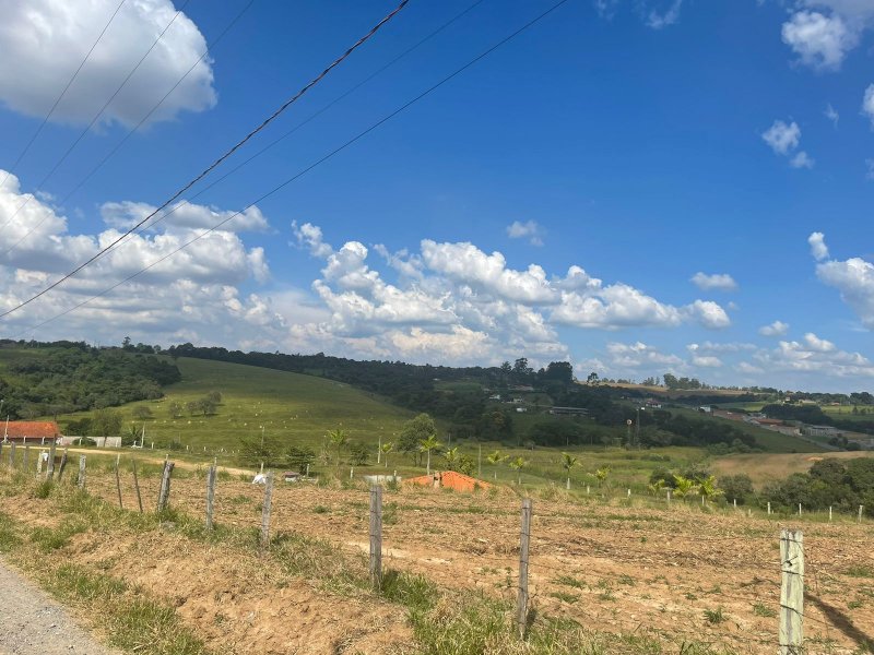 Terreno - Venda - Collgio - Araoiaba da Serra - SP